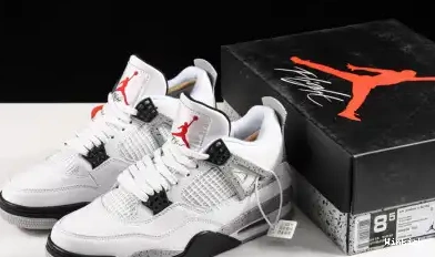 “WHITE 4 AIR OG JORDAN CEMENT” 840606-192 0701
